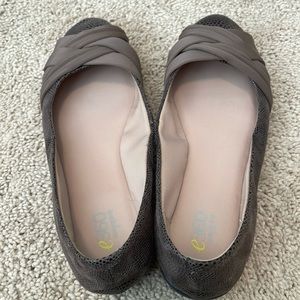 Brown snakeskin ballet flats from Easy Spirit